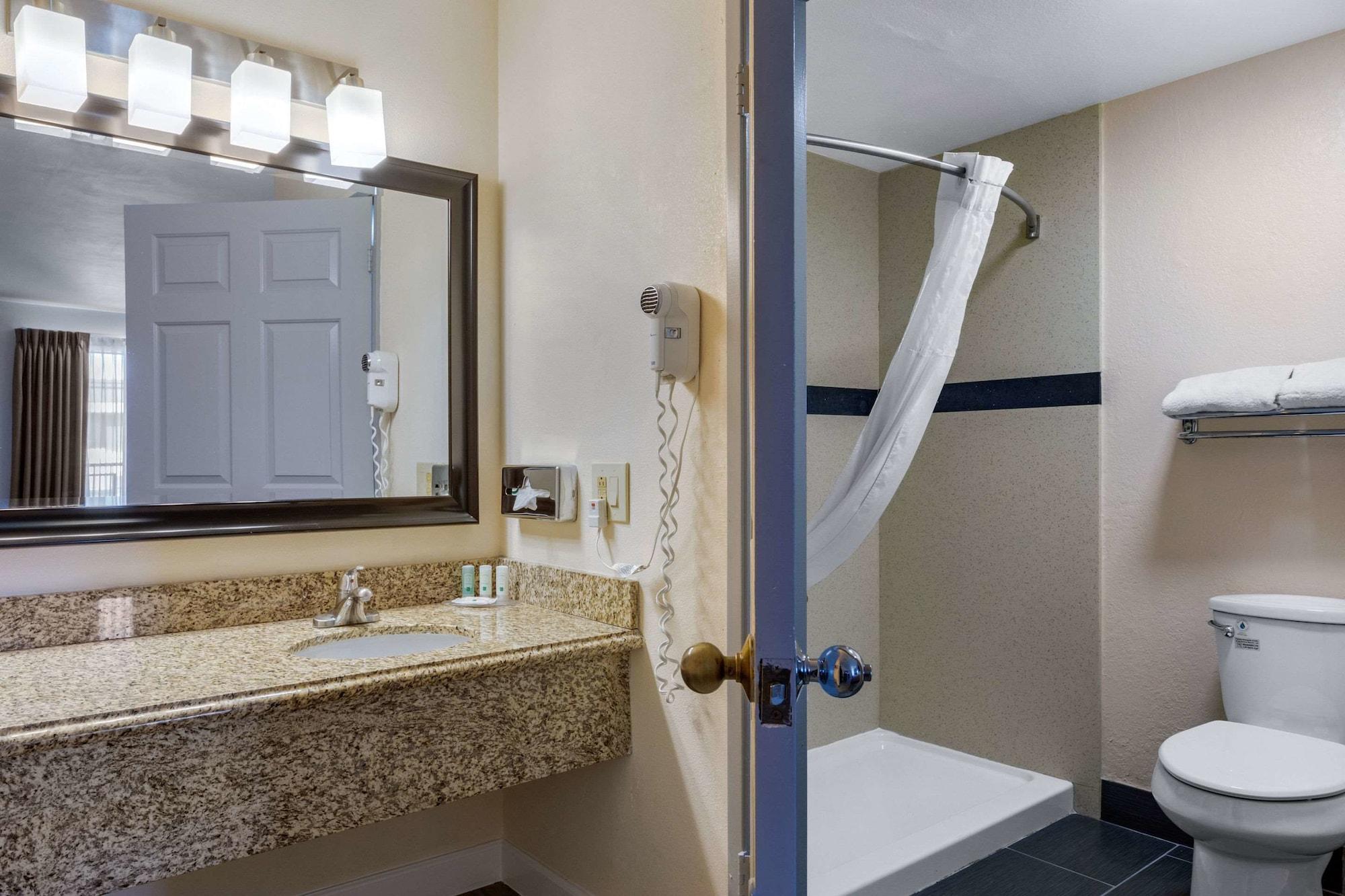 Hotel Quality & Huntington Huntington Beach