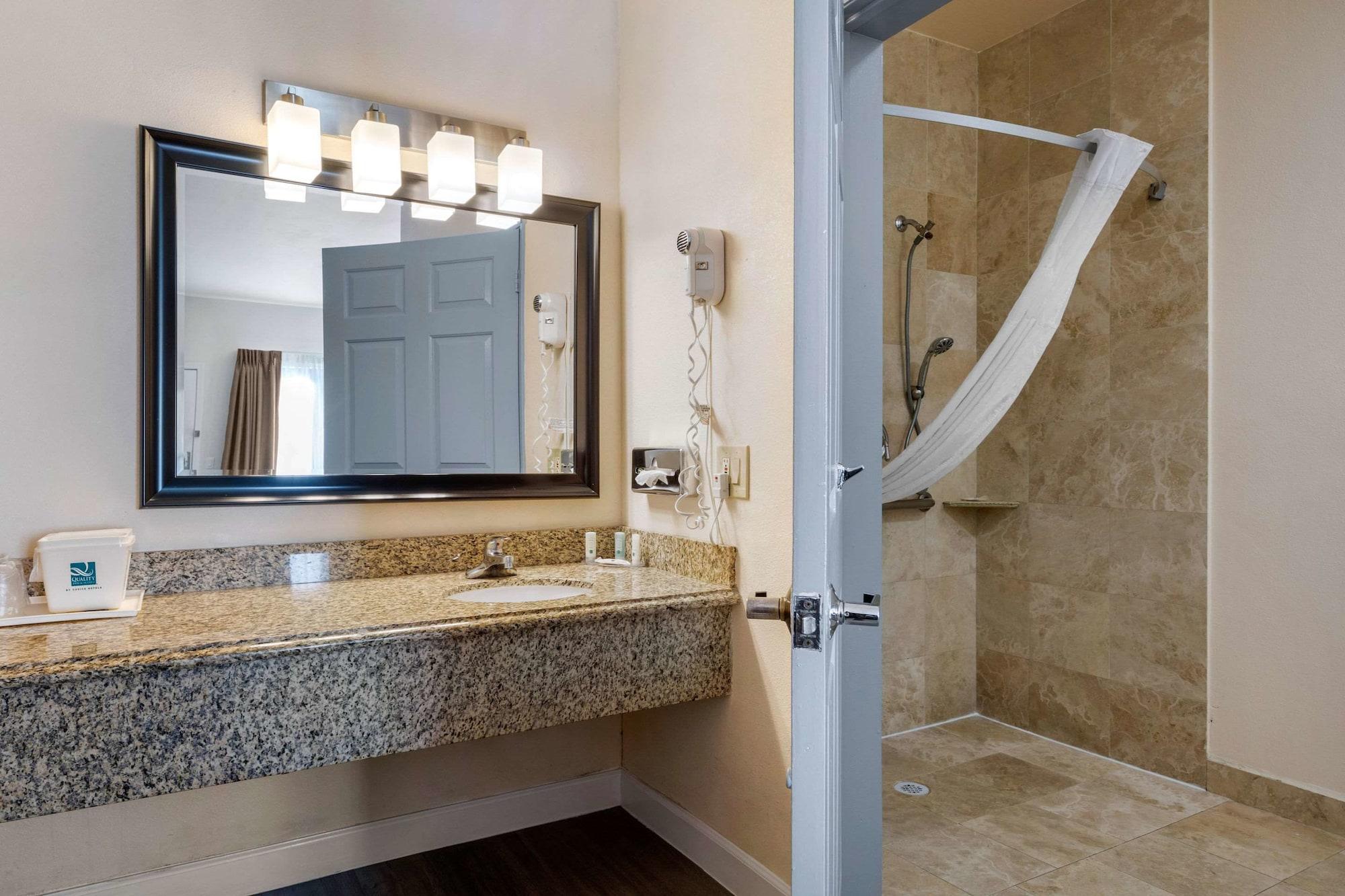Hotel Quality & Huntington Huntington Beach