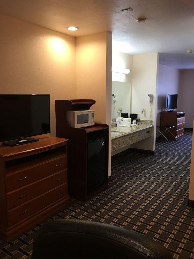 Hotel Quality & Huntington 2*