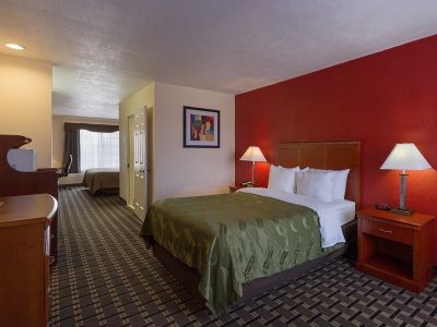 Quality & Huntington Hotel 2*